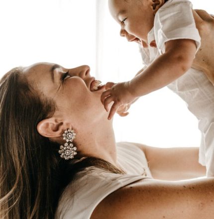 The Best 14 Motherhood Quotes to Help You Keep Going During a Difficult Time